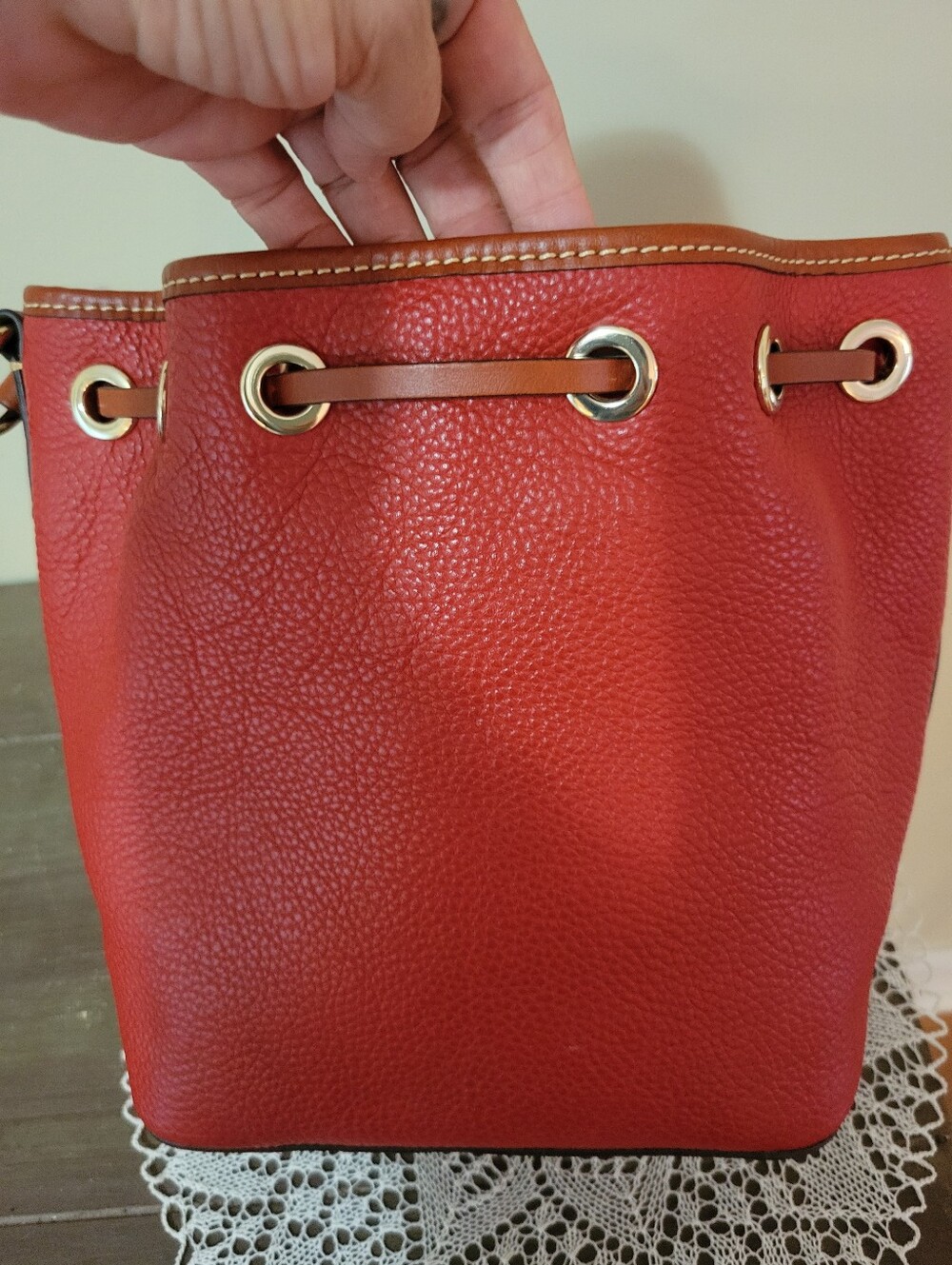 Dooney & Bourke Red Pebble Leather Aimee Drawstring Bag & Matching Wristlet - Picture 8 of 10